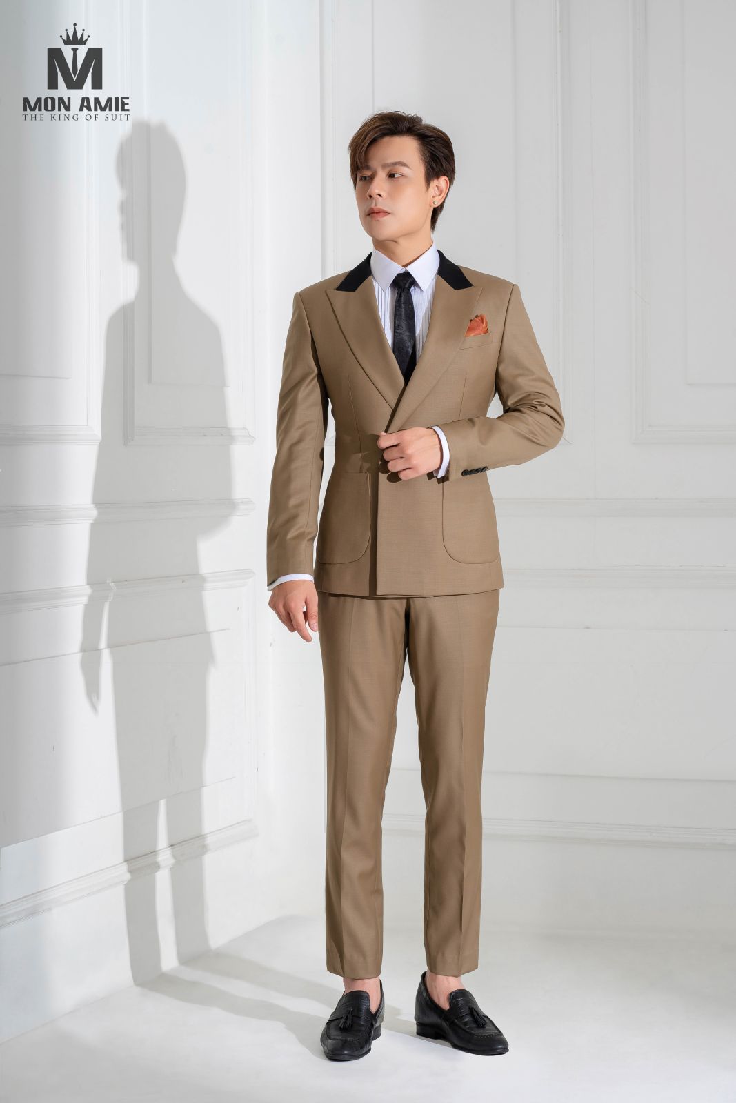 Double Breasted Beige Suit With Patched Pockets 